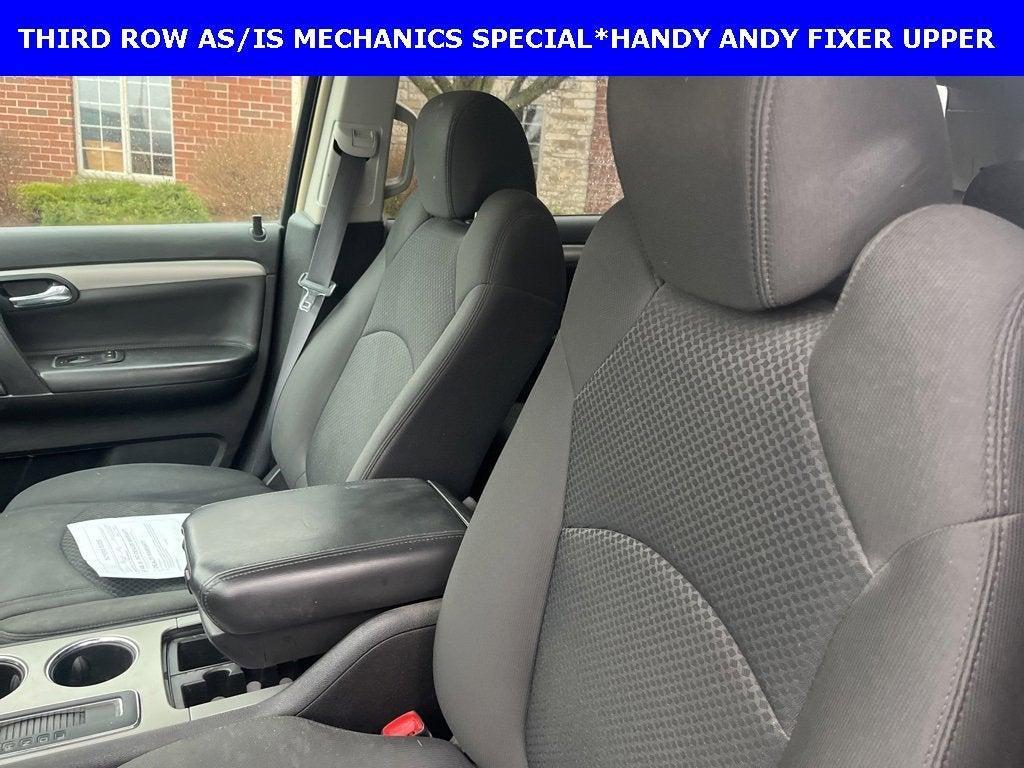 used 2007 Saturn Outlook car, priced at $2,494