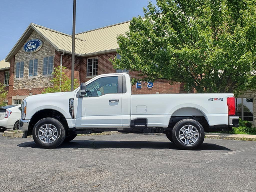 new 2025 Ford F-350 car, priced at $52,160