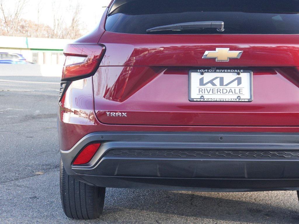 used 2024 Chevrolet Trax car, priced at $14,795