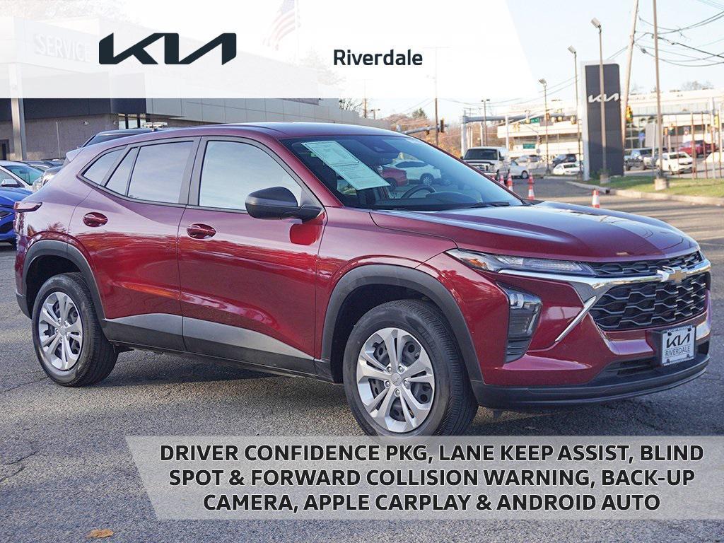 used 2024 Chevrolet Trax car, priced at $14,795