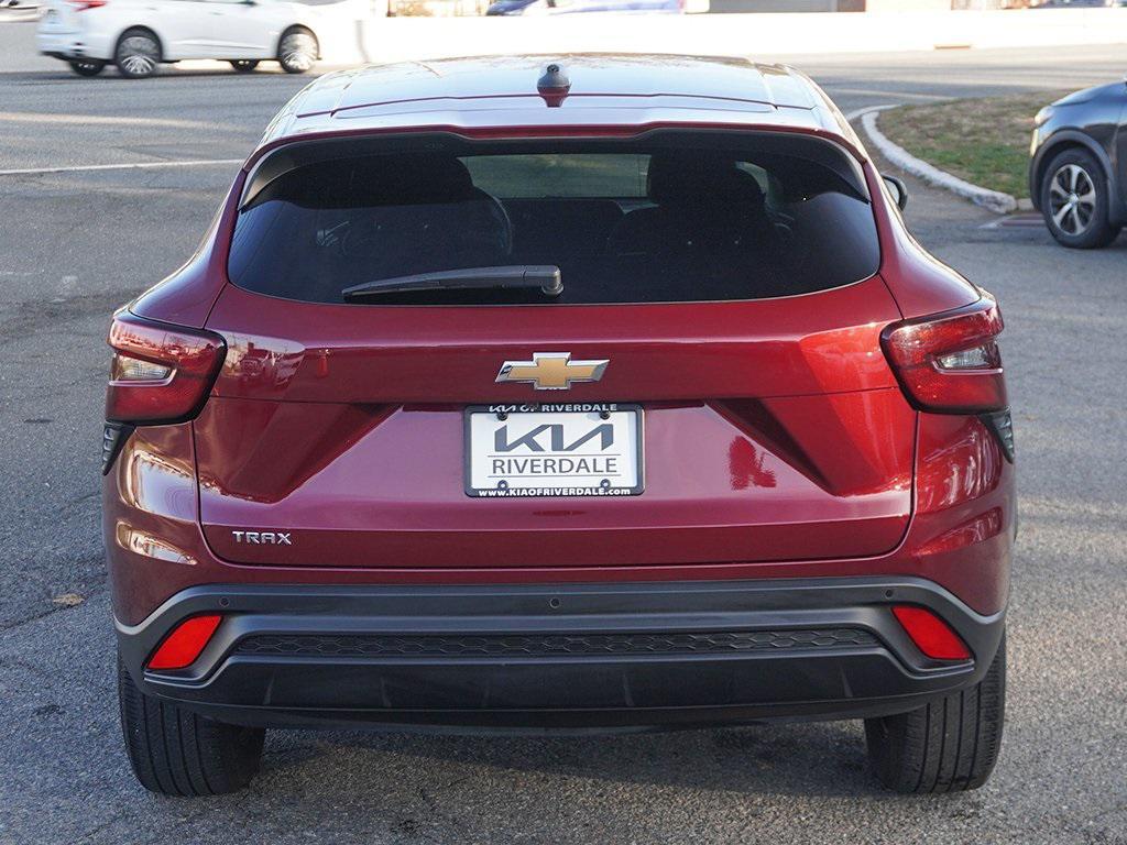 used 2024 Chevrolet Trax car, priced at $14,795