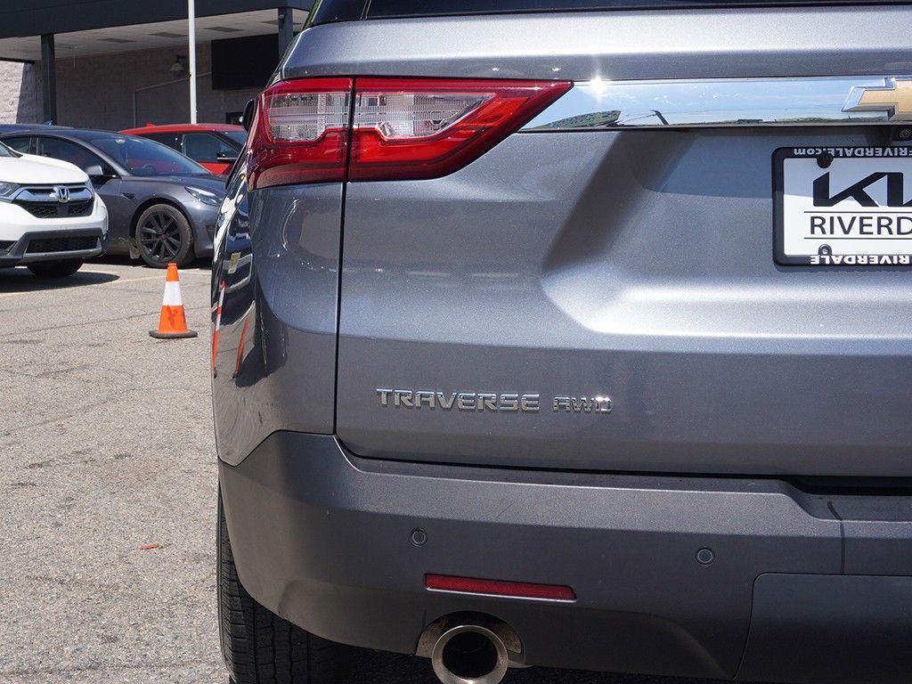 used 2020 Chevrolet Traverse car, priced at $15,399