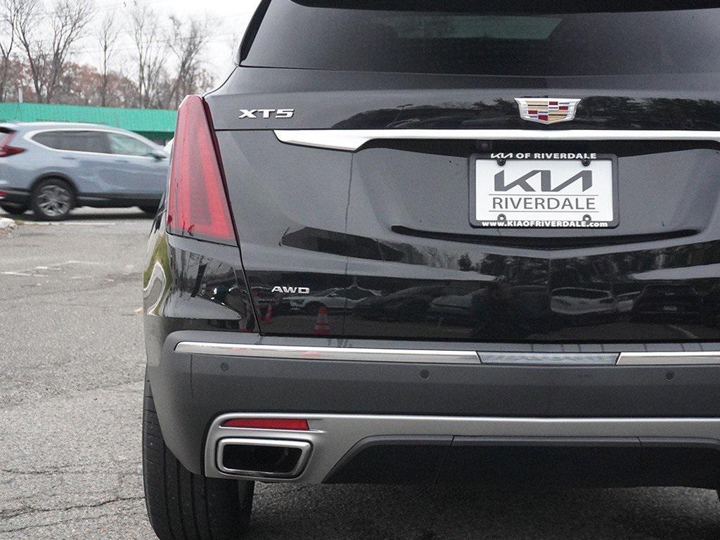 used 2024 Cadillac XT5 car, priced at $35,429