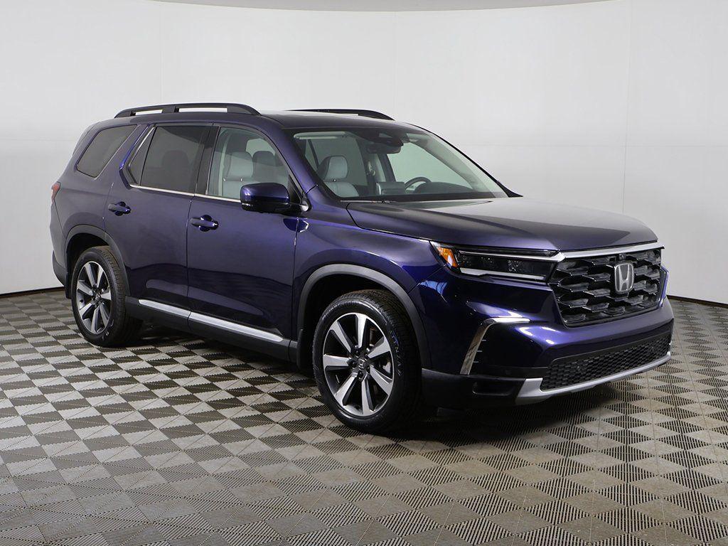 used 2023 Honda Pilot car, priced at $33,999