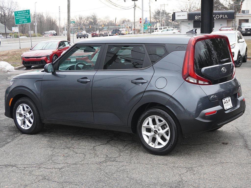 used 2021 Kia Soul car, priced at $14,899