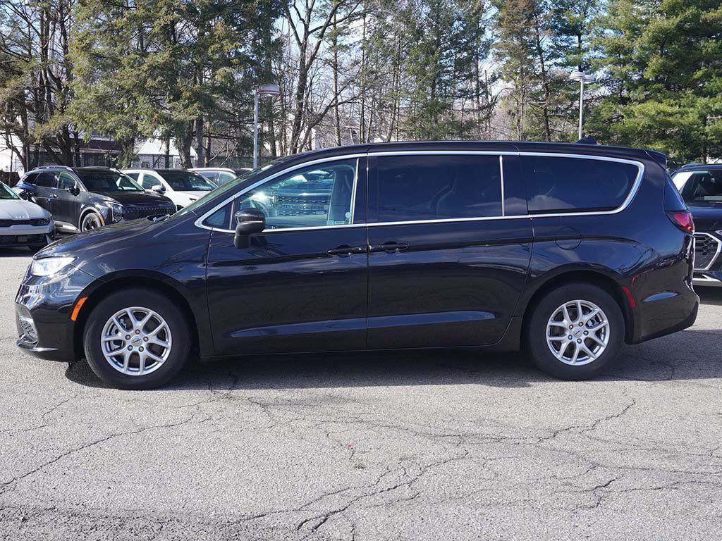 used 2023 Chrysler Pacifica car, priced at $22,199