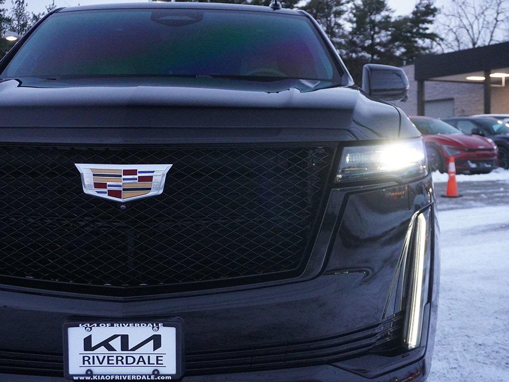 used 2024 Cadillac Escalade car, priced at $84,799