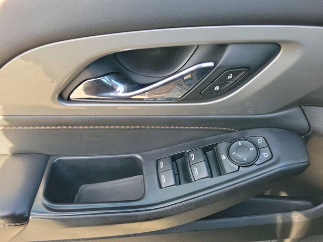 used 2021 Chevrolet Traverse car, priced at $18,993