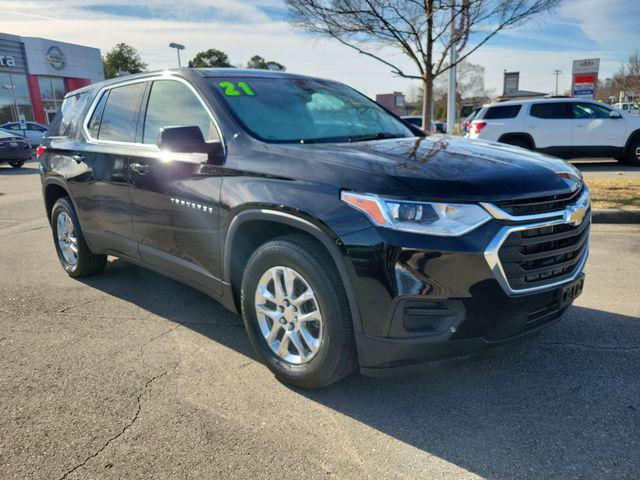used 2021 Chevrolet Traverse car, priced at $18,993
