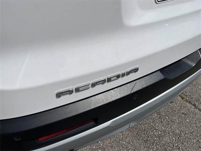 used 2023 GMC Acadia car, priced at $25,989