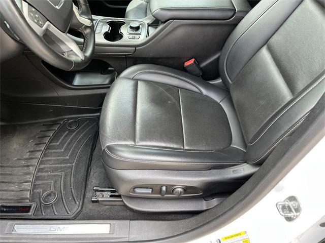used 2023 GMC Acadia car, priced at $25,989