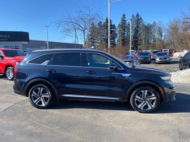 used 2023 Kia Sorento Hybrid car, priced at $29,352