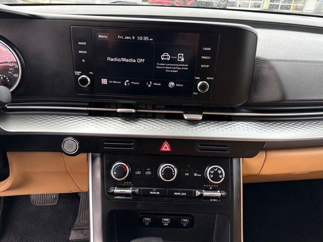 used 2023 Kia Carnival car, priced at $24,444