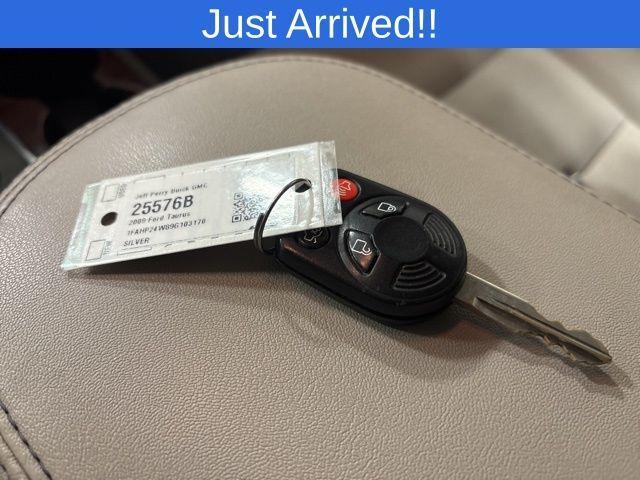 used 2009 Ford Taurus car, priced at $3,500