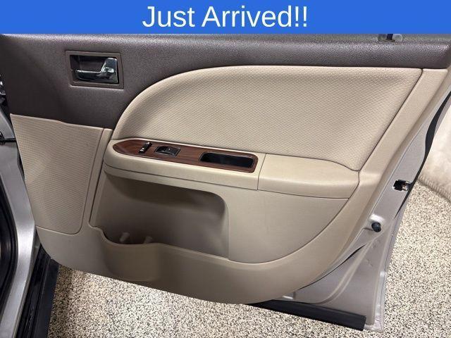 used 2009 Ford Taurus car, priced at $3,500