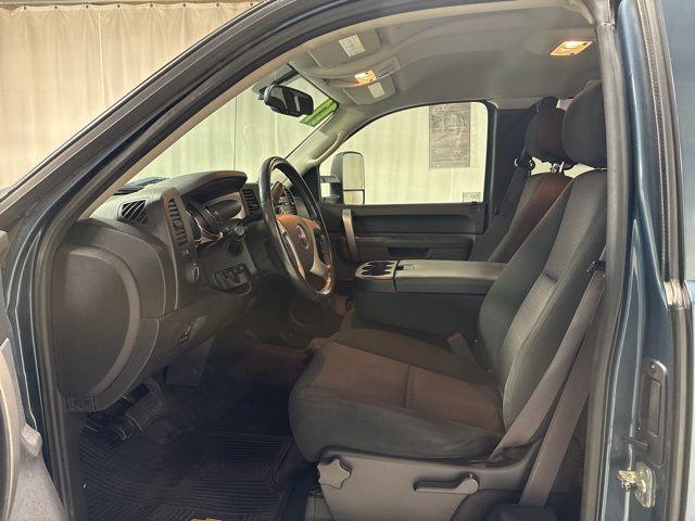 used 2011 GMC Sierra 2500 car, priced at $18,000