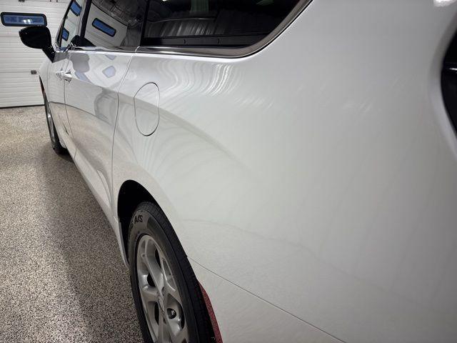 used 2024 Chrysler Pacifica car, priced at $33,341