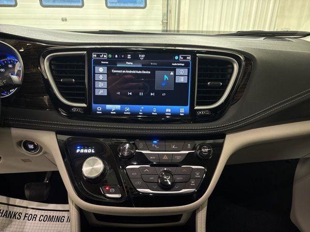 used 2024 Chrysler Pacifica car, priced at $33,341