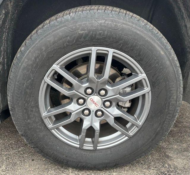 used 2025 GMC Acadia car, priced at $36,124