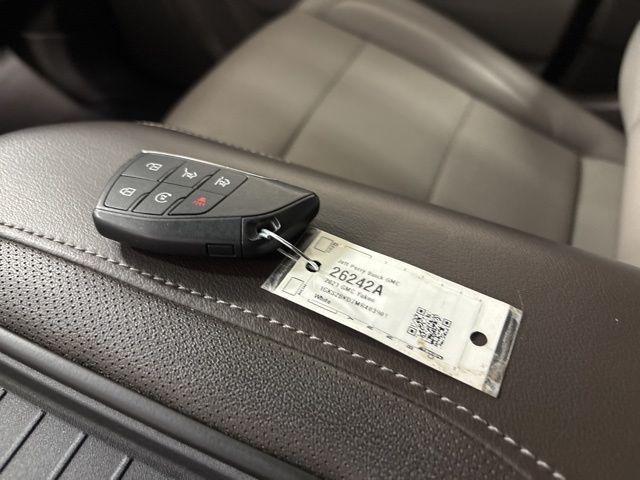 used 2021 GMC Yukon car, priced at $41,382