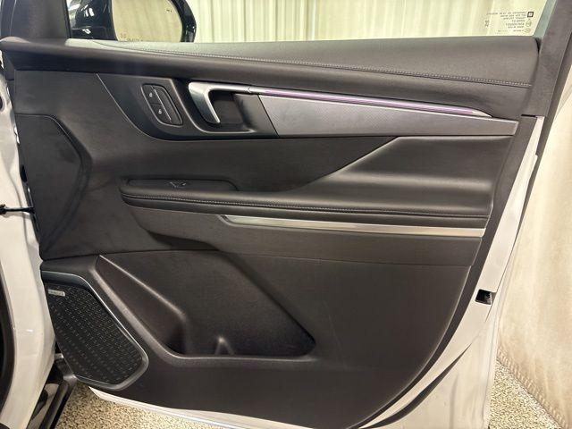 used 2025 Buick Enclave car, priced at $38,628