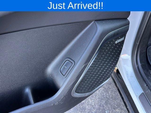 used 2025 Buick Enclave car, priced at $38,628