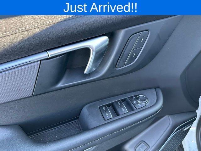 used 2025 Buick Enclave car, priced at $38,628