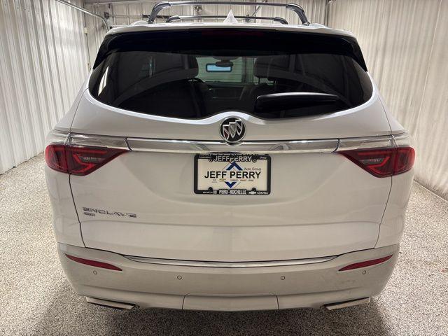 2022 White Frost Tri-Coat Buick Enclave
