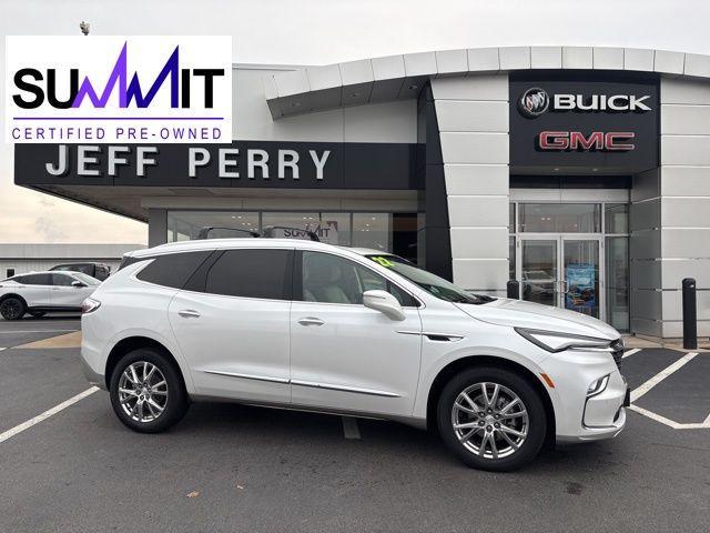 2022 White Frost Tri-Coat Buick Enclave