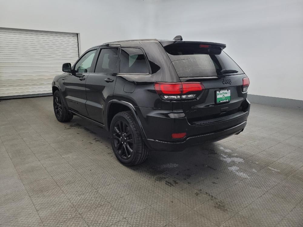 used 2018 Jeep Grand Cherokee car, priced at $19,295