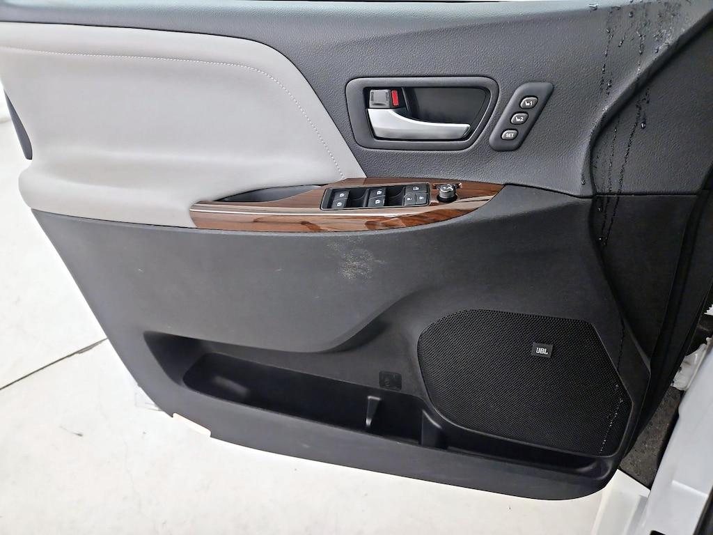 used 2019 Toyota Sienna car, priced at $41,998