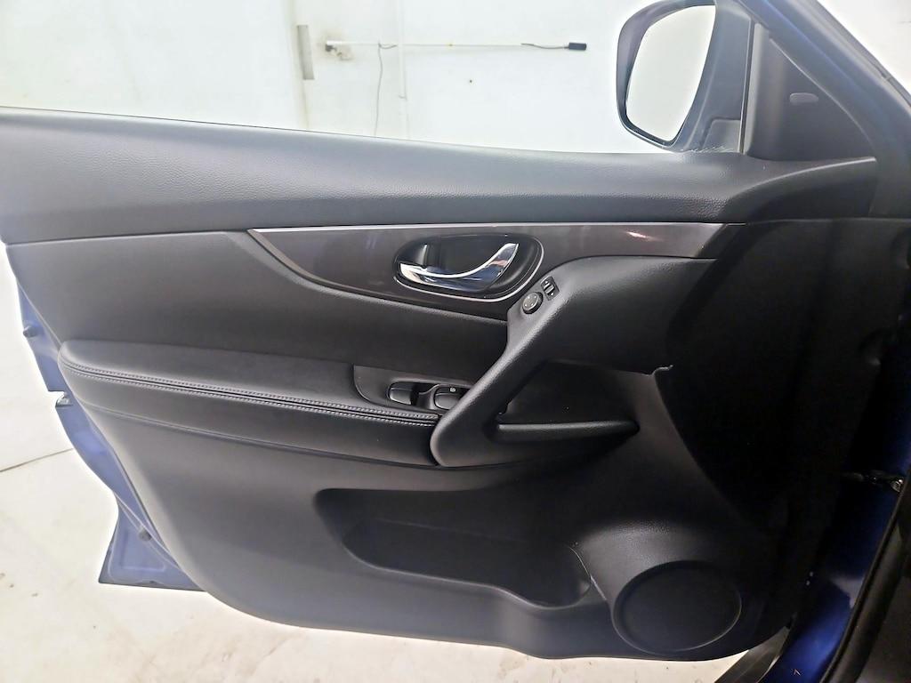 used 2019 Nissan Rogue car, priced at $13,599