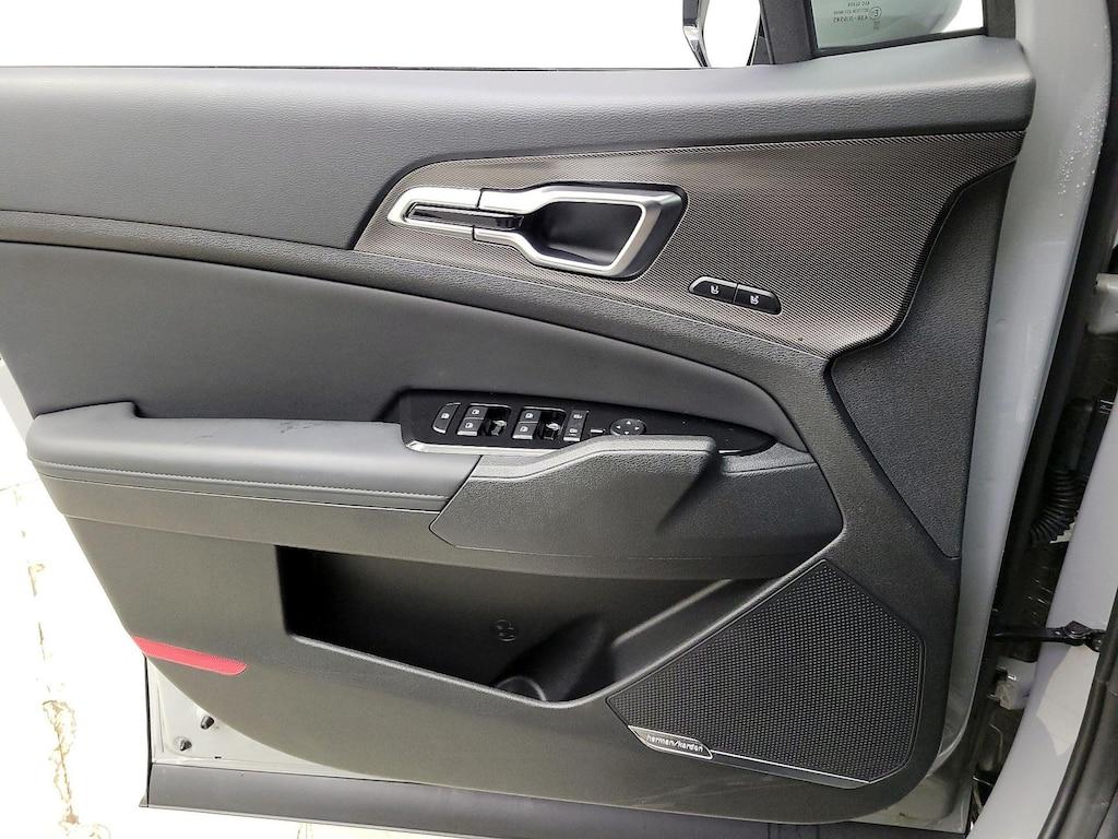 used 2025 Kia Sportage car, priced at $31,998