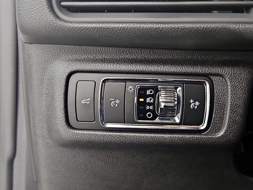 used 2023 Lincoln Corsair car, priced at $27,998