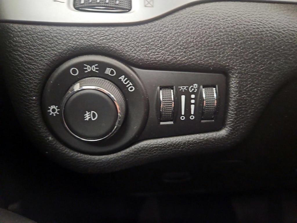 used 2018 Jeep Cherokee car, priced at $18,998