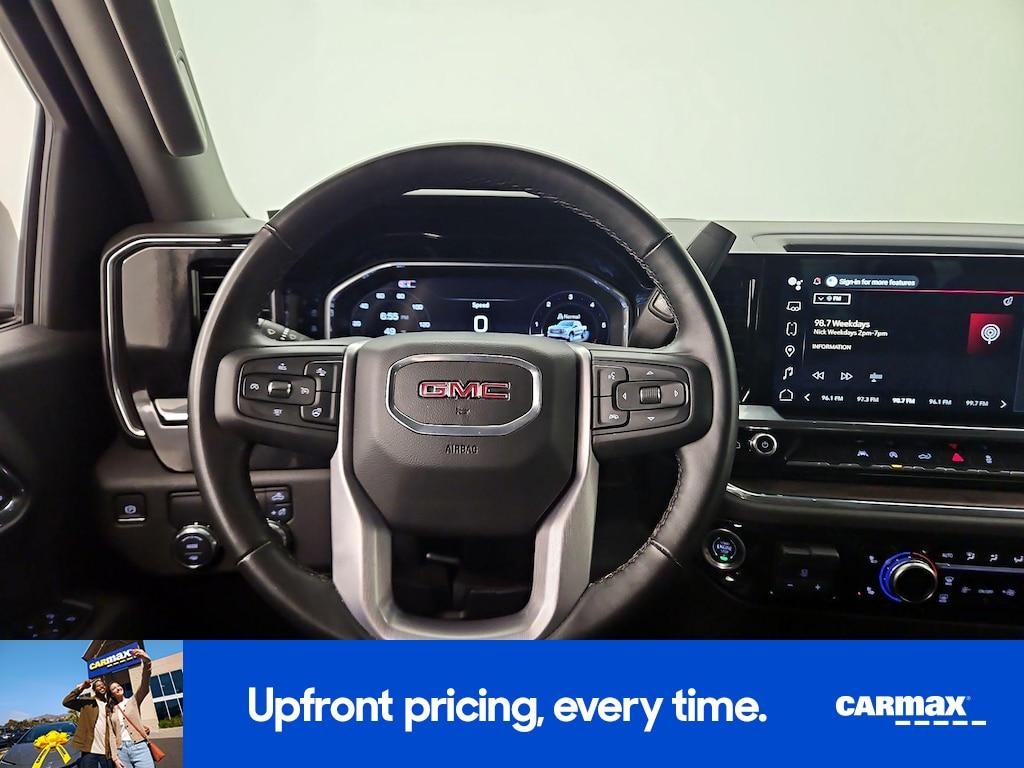 used 2025 GMC Sierra 1500 car, priced at $41,998