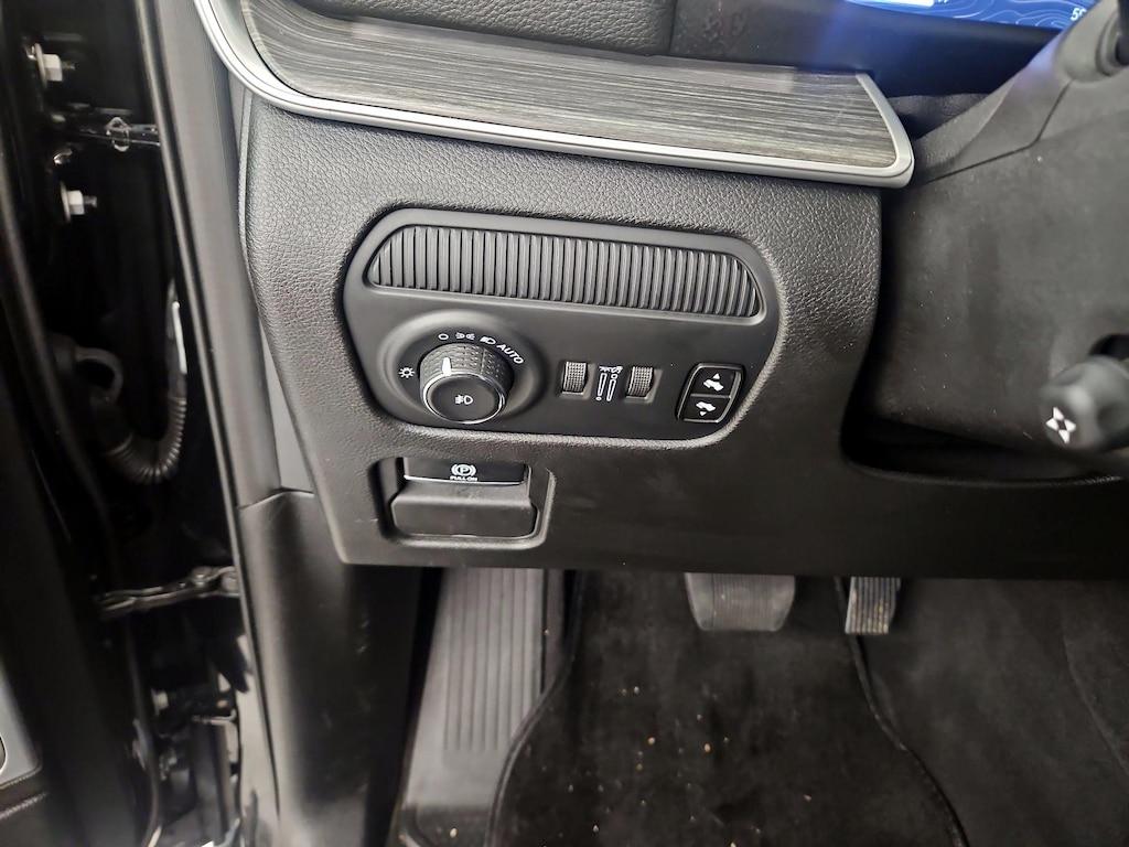 used 2024 Jeep Wagoneer L car, priced at $41,998