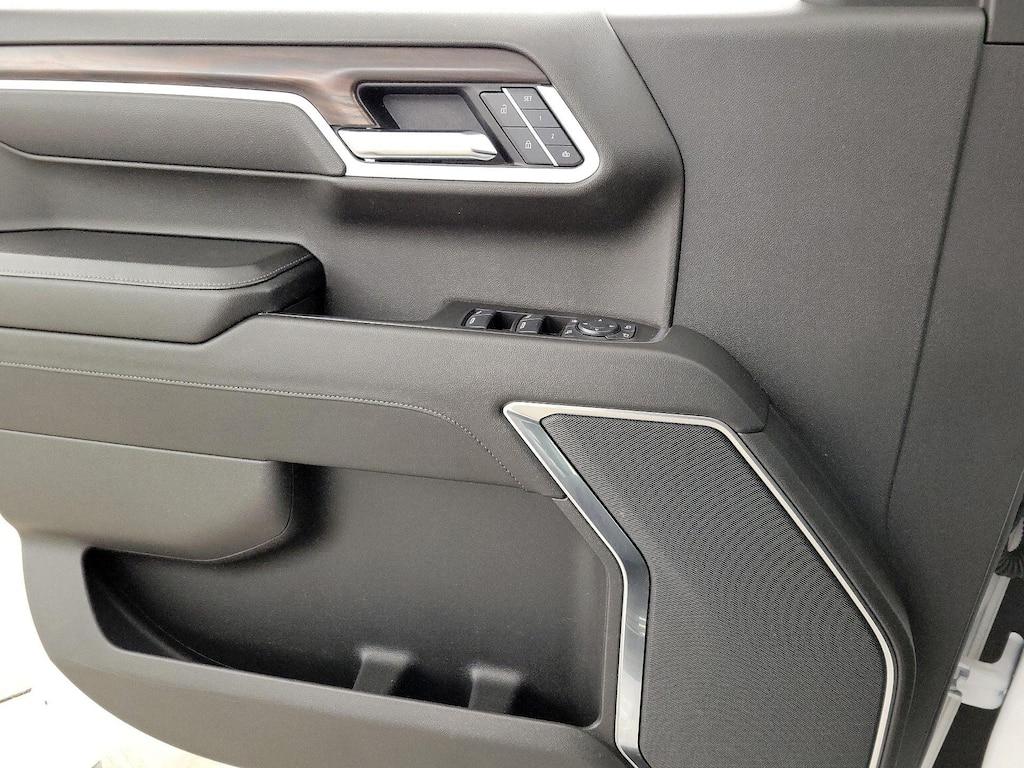 used 2025 GMC Sierra 1500 car, priced at $39,998