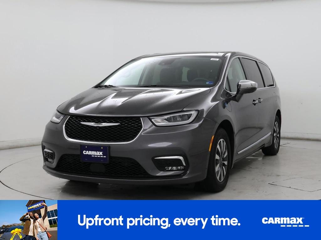 used 2022 Chrysler Pacifica Hybrid car, priced at $30,998