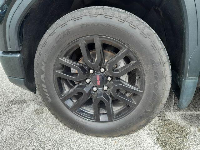 used 2023 GMC Sierra 1500 car, priced at $44,111