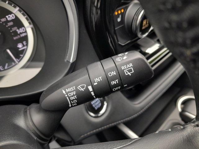 used 2022 Toyota Highlander car, priced at $32,536