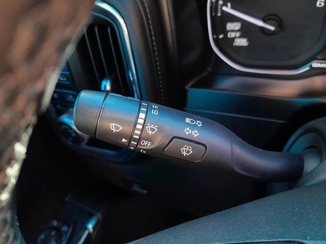 used 2020 GMC Sierra 1500 car, priced at $32,830