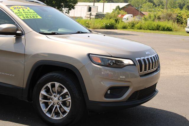 used 2019 Jeep Cherokee car, priced at $17,079