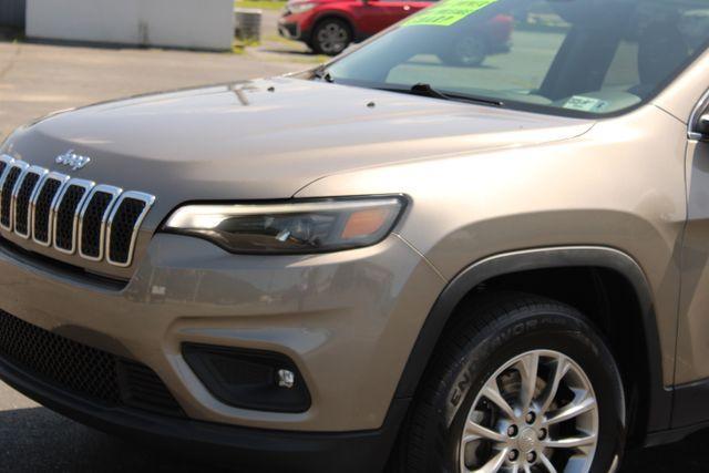 used 2019 Jeep Cherokee car, priced at $17,079