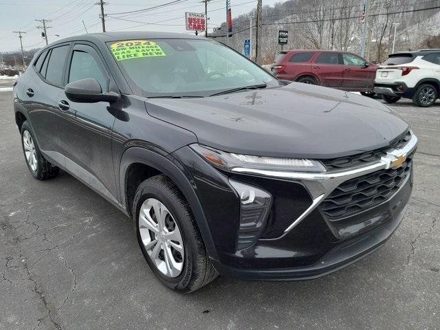 used 2024 Chevrolet Trax car, priced at $18,601