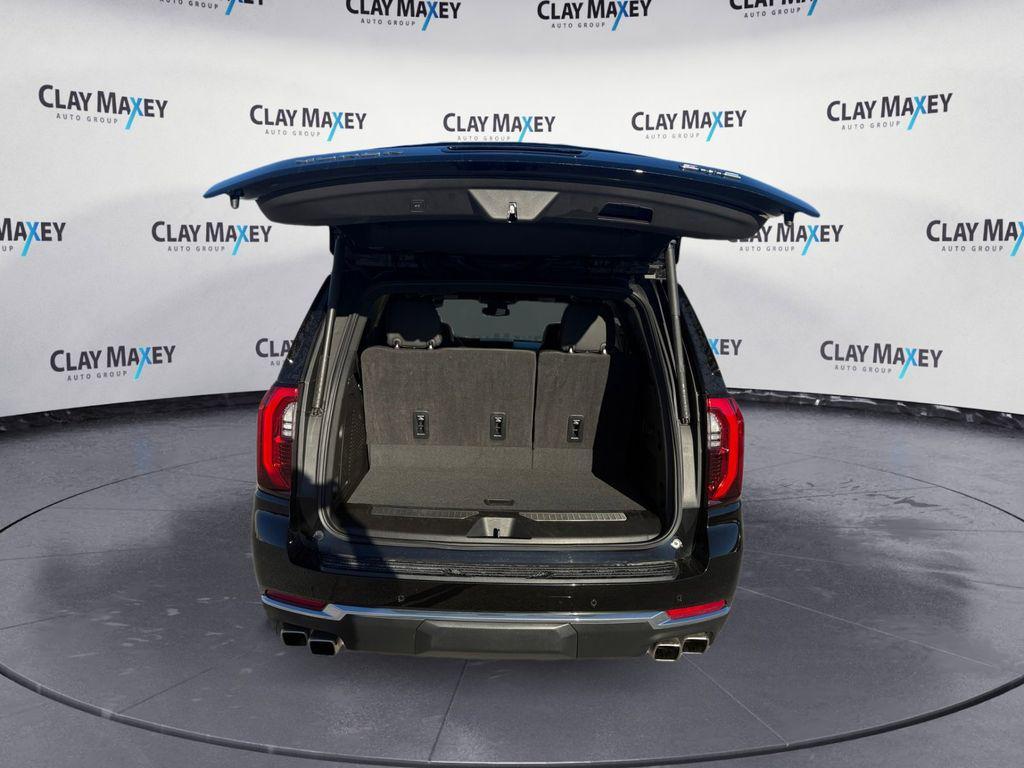 used 2025 GMC Yukon car, priced at $69,072