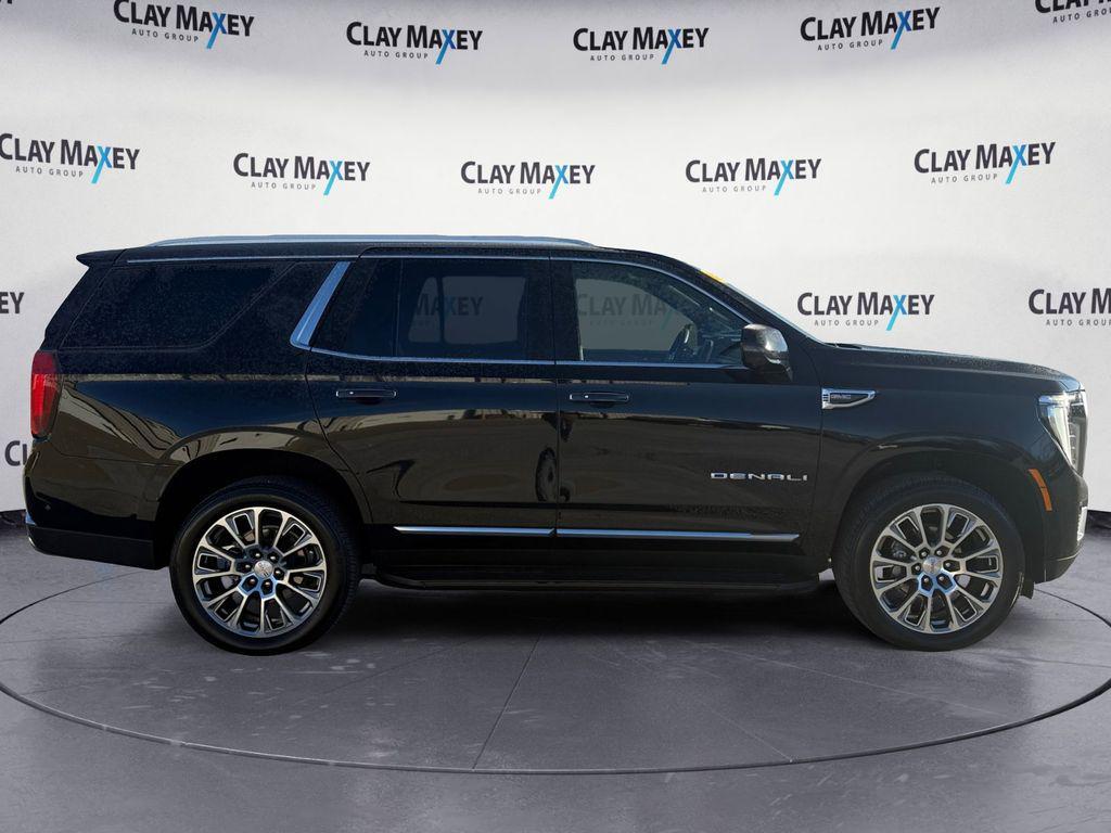 used 2025 GMC Yukon car, priced at $69,072