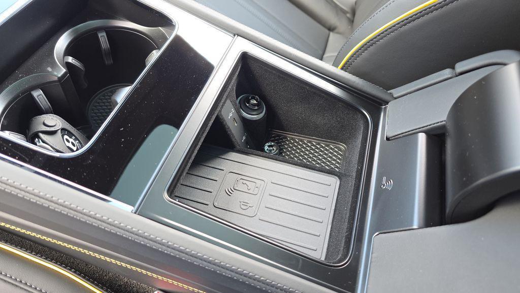 Bentley Continental GT view 31
