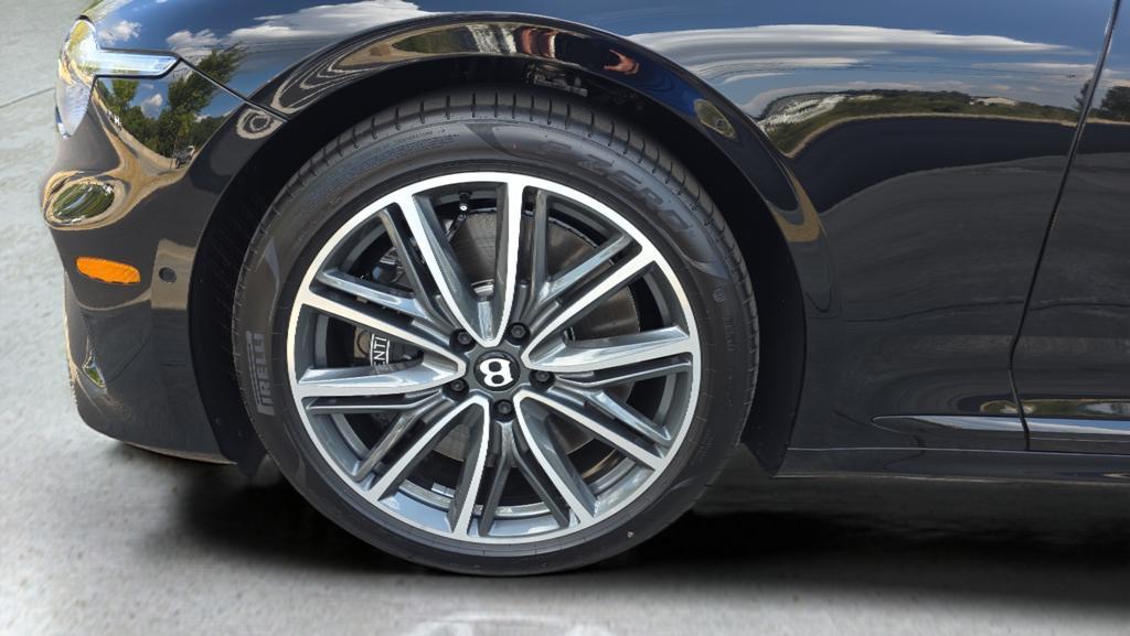 Bentley Continental GT view 17