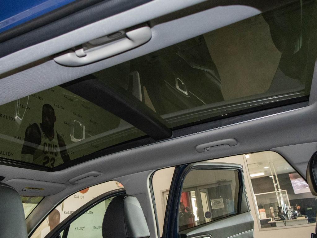 new 2025 Kia Sorento car, priced at $38,686